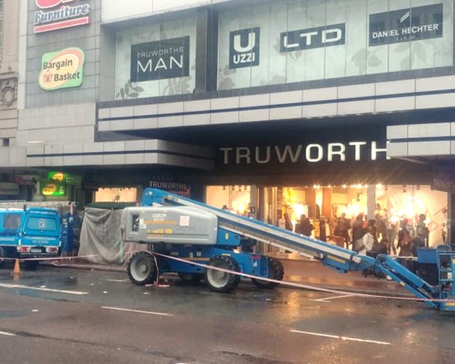 Retail Shopfront Cleaning