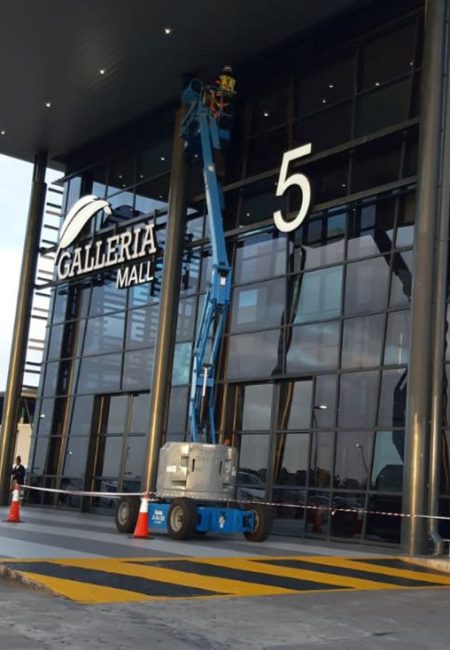 Retail Window Cleaning