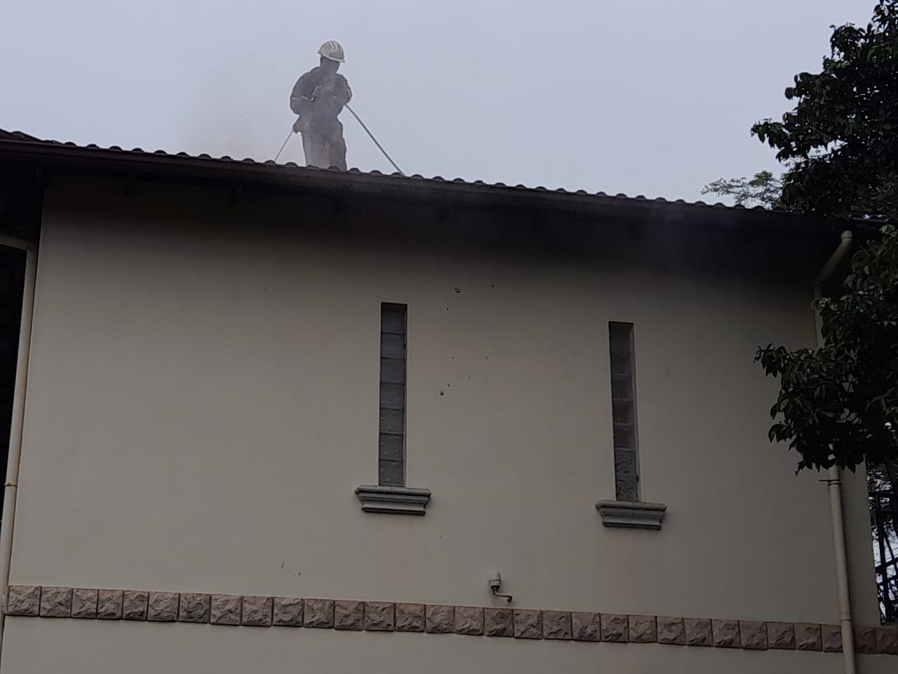 Roof & Gutter Cleaning